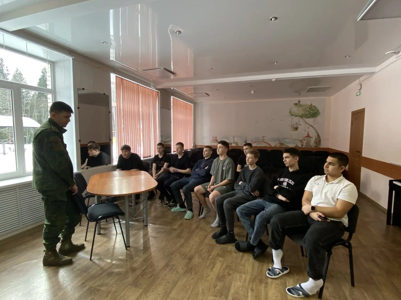 Профориентационная беседа с представителем пограничной службы