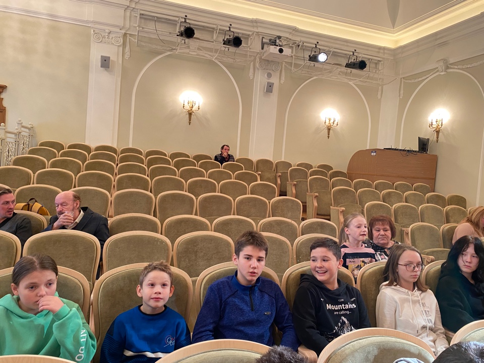 Поездка на спектакль в Санкт-Петербурге