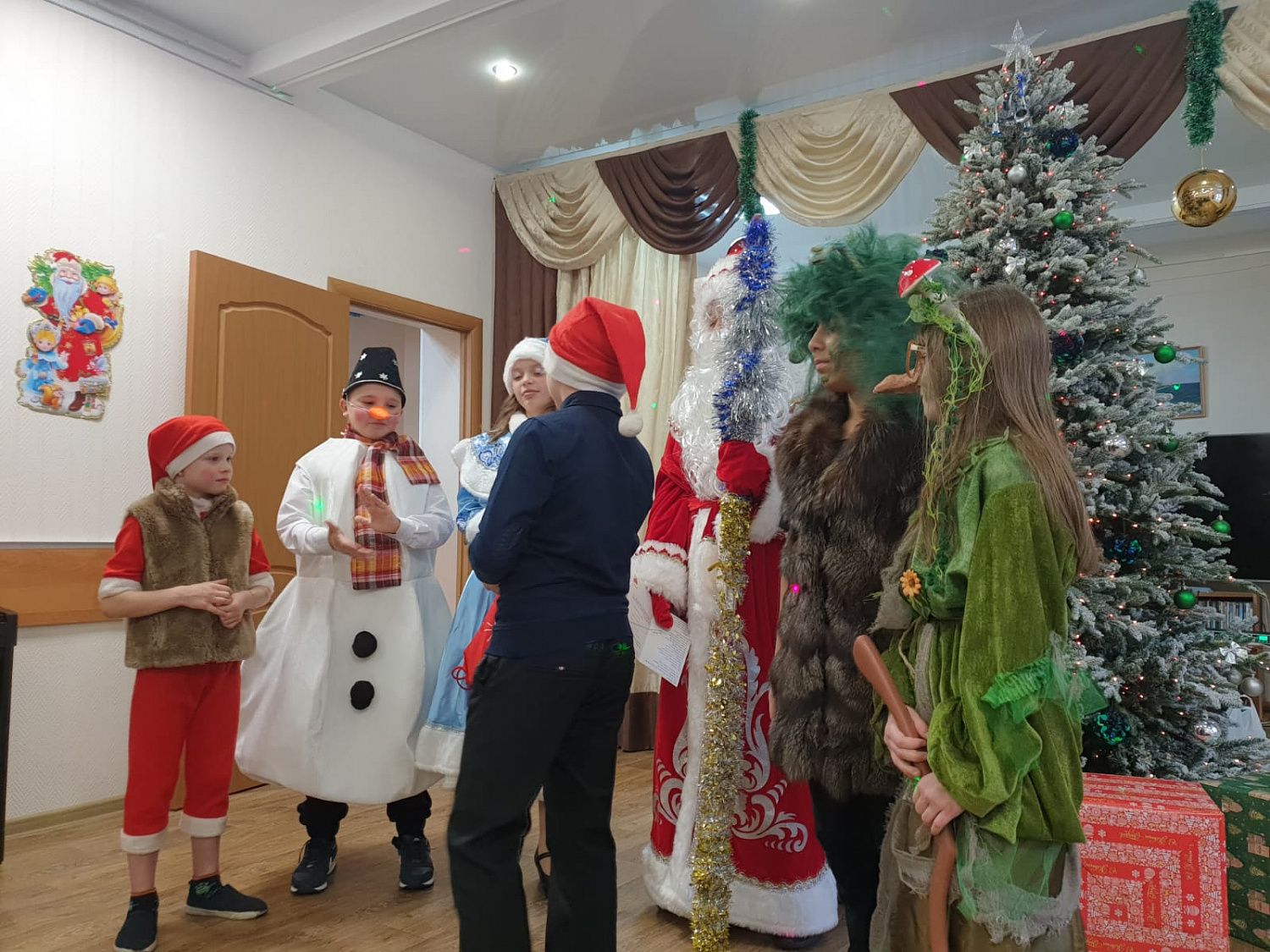 Поздравления с Новым годом от Выборгской таможни и Следственного комитета по г.Выборгу